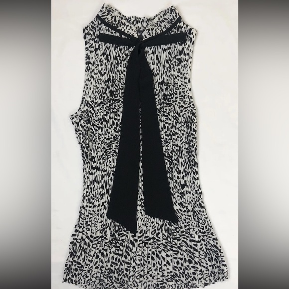 DKNY pleated cheetah sleeveless top - Picture 2 of 3